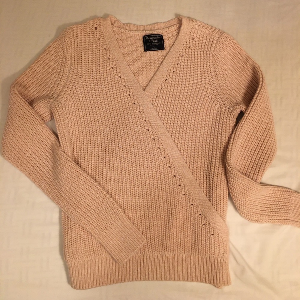 Cross body knitted sweater